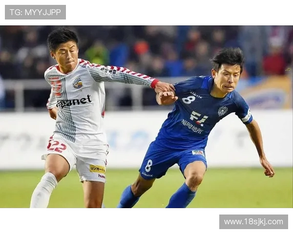 铃木翔大破门秋田蓝闪电进攻凌厉半场3-1爱媛FC